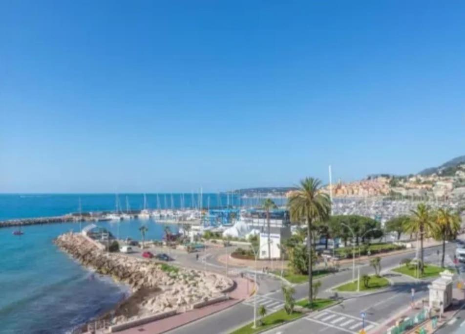 Le Garavan, Superbe Studio Vue Mer Et Vieux Menton Buitenkant foto